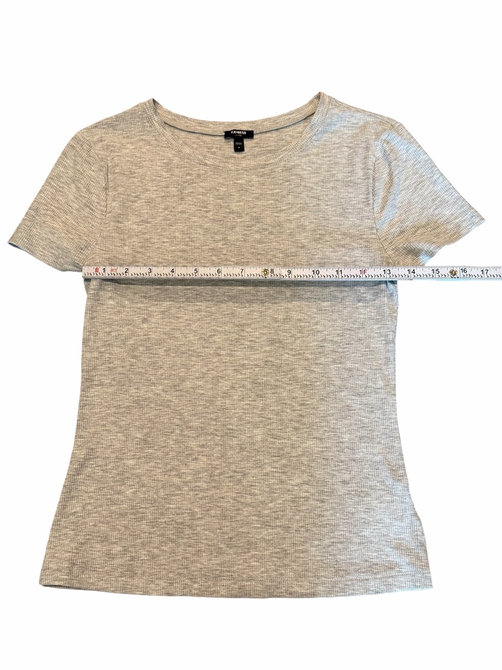 Express Essential Fitted Ribbed Tee - Picture 6 of 6